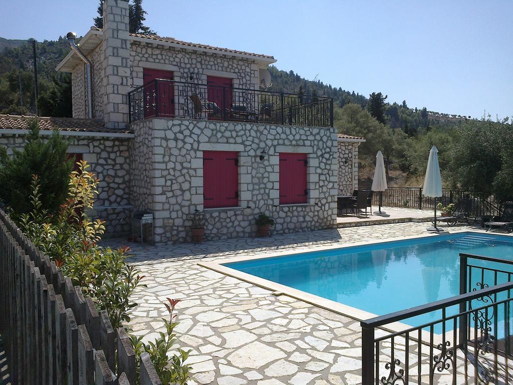 Harmony And Horizon Villas Athanion Exterior photo